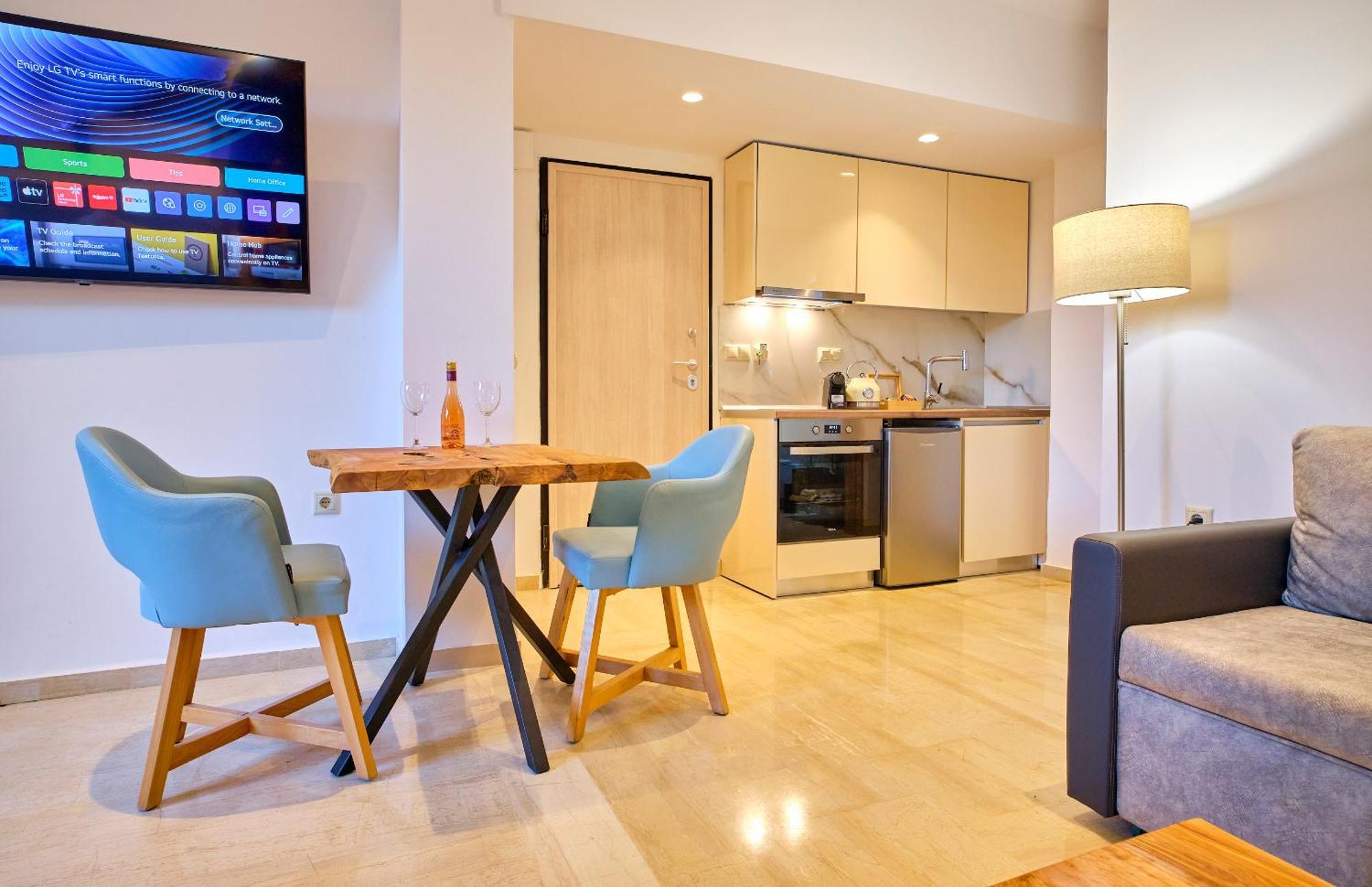 Sunflower Suites Gouvia Corfu Eksteriør bilde